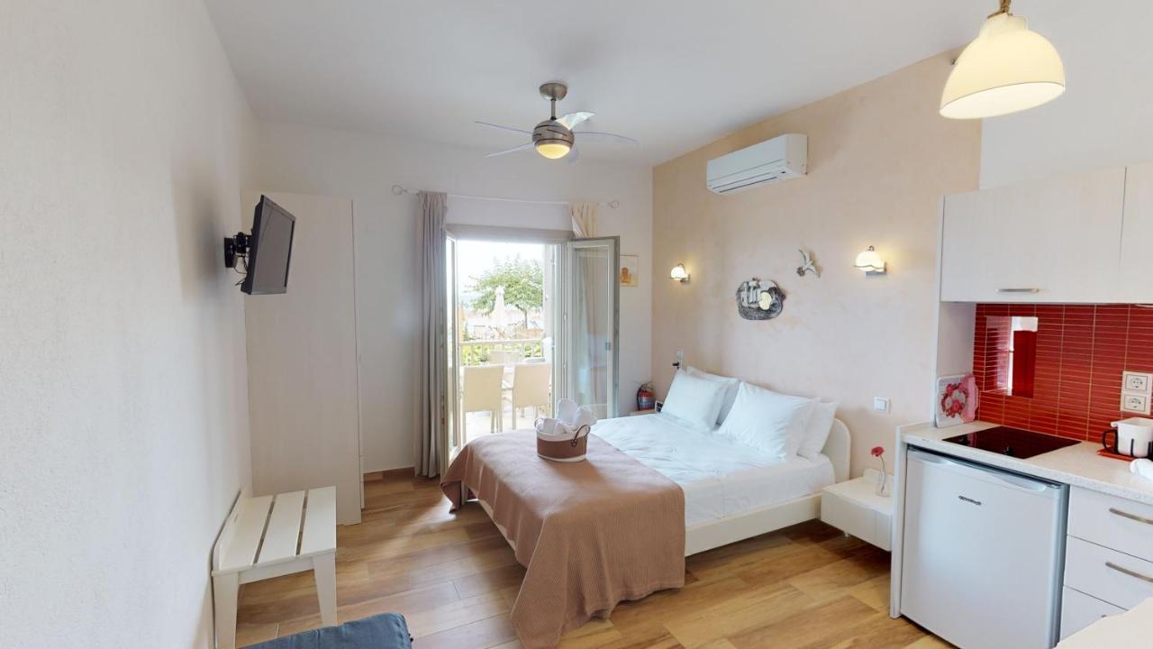 Studios Yalos Хорефто Екстериор снимка