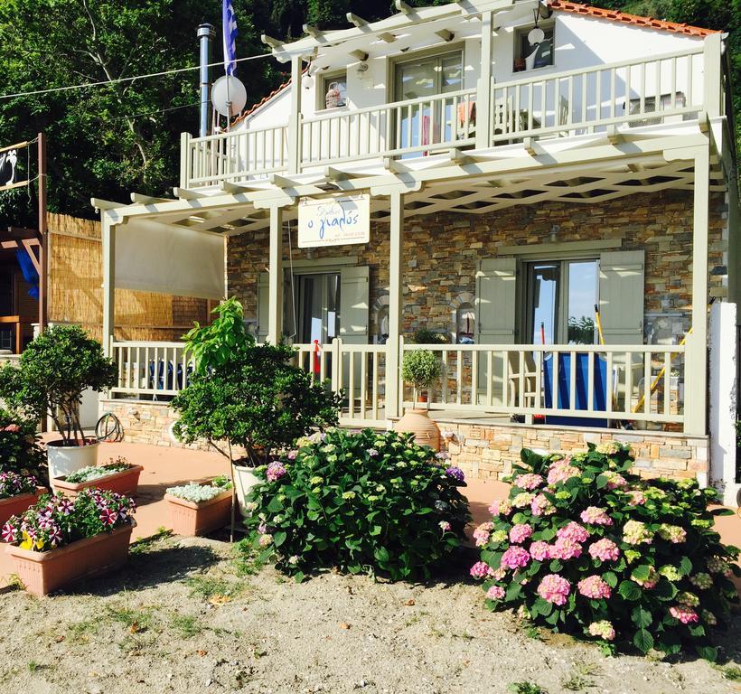 Studios Yalos Хорефто Екстериор снимка