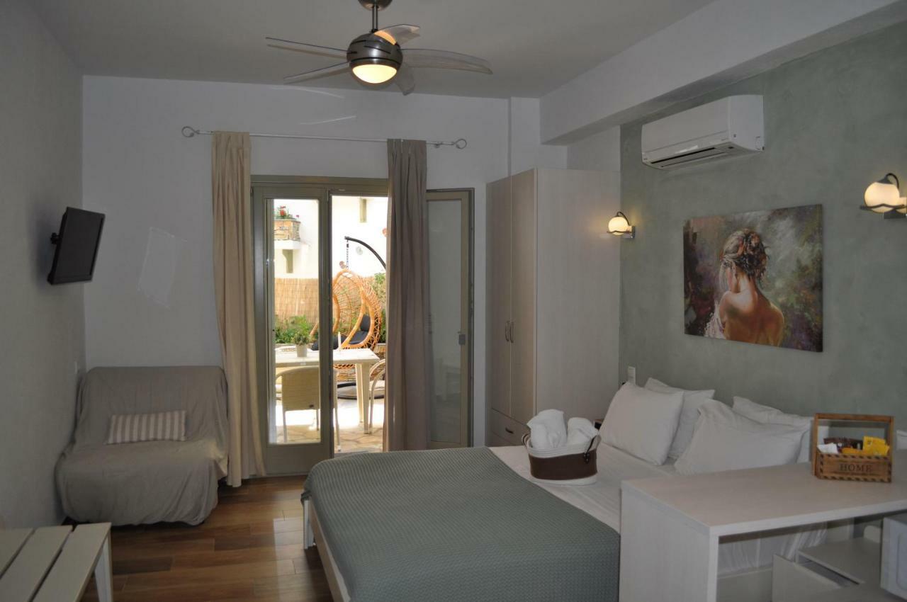 Studios Yalos Хорефто Екстериор снимка
