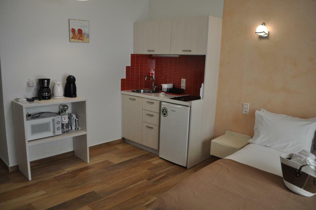 Studios Yalos Хорефто Екстериор снимка
