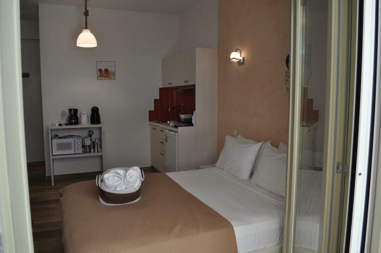 Studios Yalos Хорефто Екстериор снимка