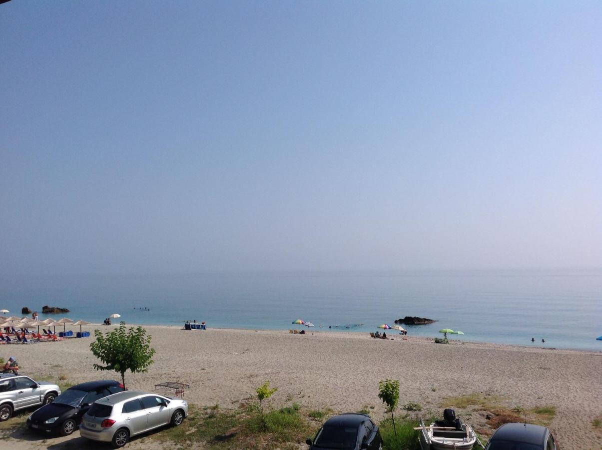 Studios Yalos Хорефто Екстериор снимка